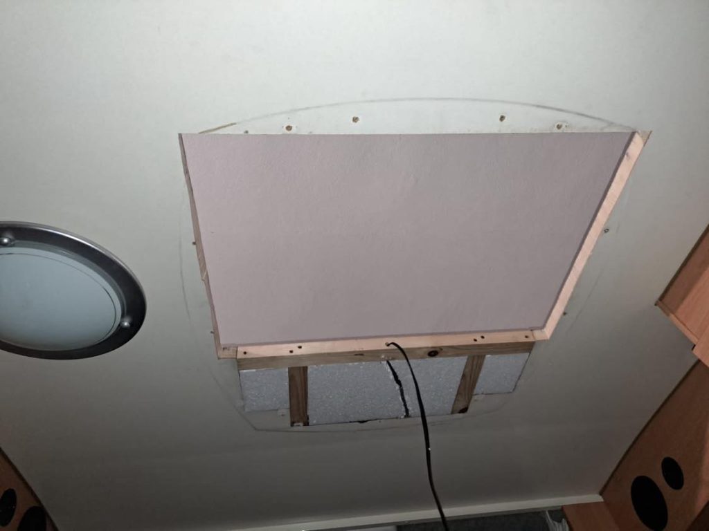 Montaz stresneho okna_Vydreva