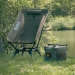 Skladacia kempingová stolička BusBoxx Defthike Free Lounge Chair - zelená