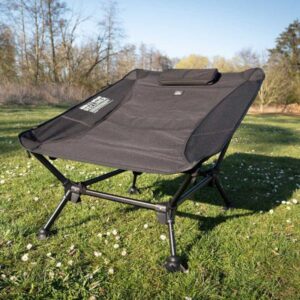 Skladacia kempingová stolička v štýle hamaku BusBoxx Defthike Reclining Chair - čierna