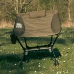 Skladacia kempingová stolička v štýle hamaku BusBoxx Defthike Reclining Chair - zelená